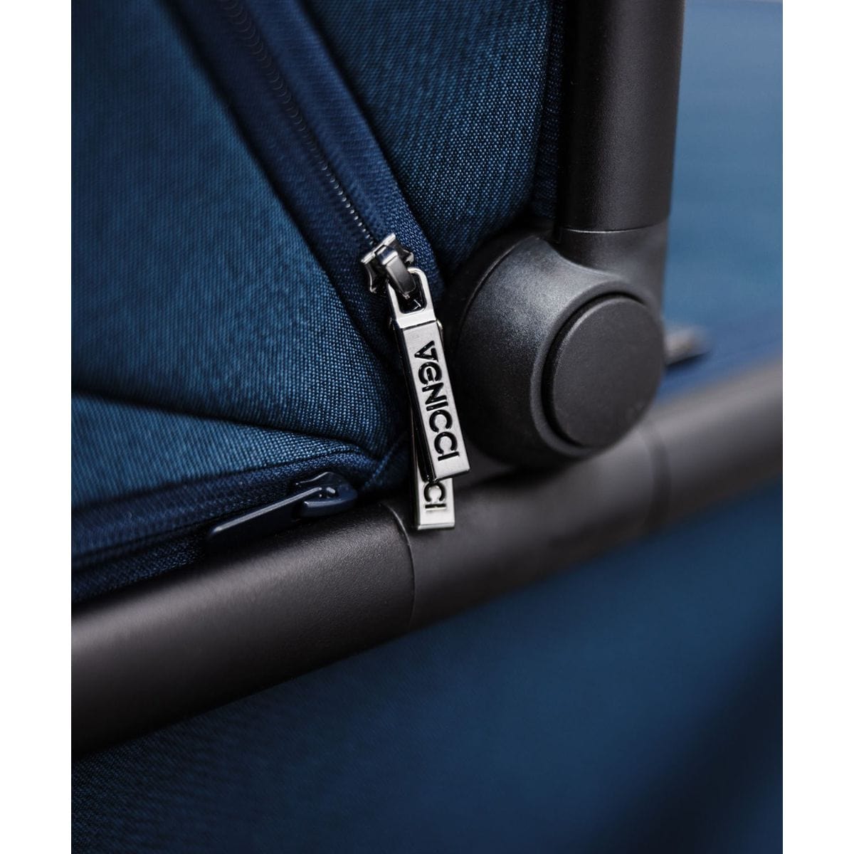 Venicci Tinum Edge 2in1 Bundle in Ocean Travel Systems 2000610207