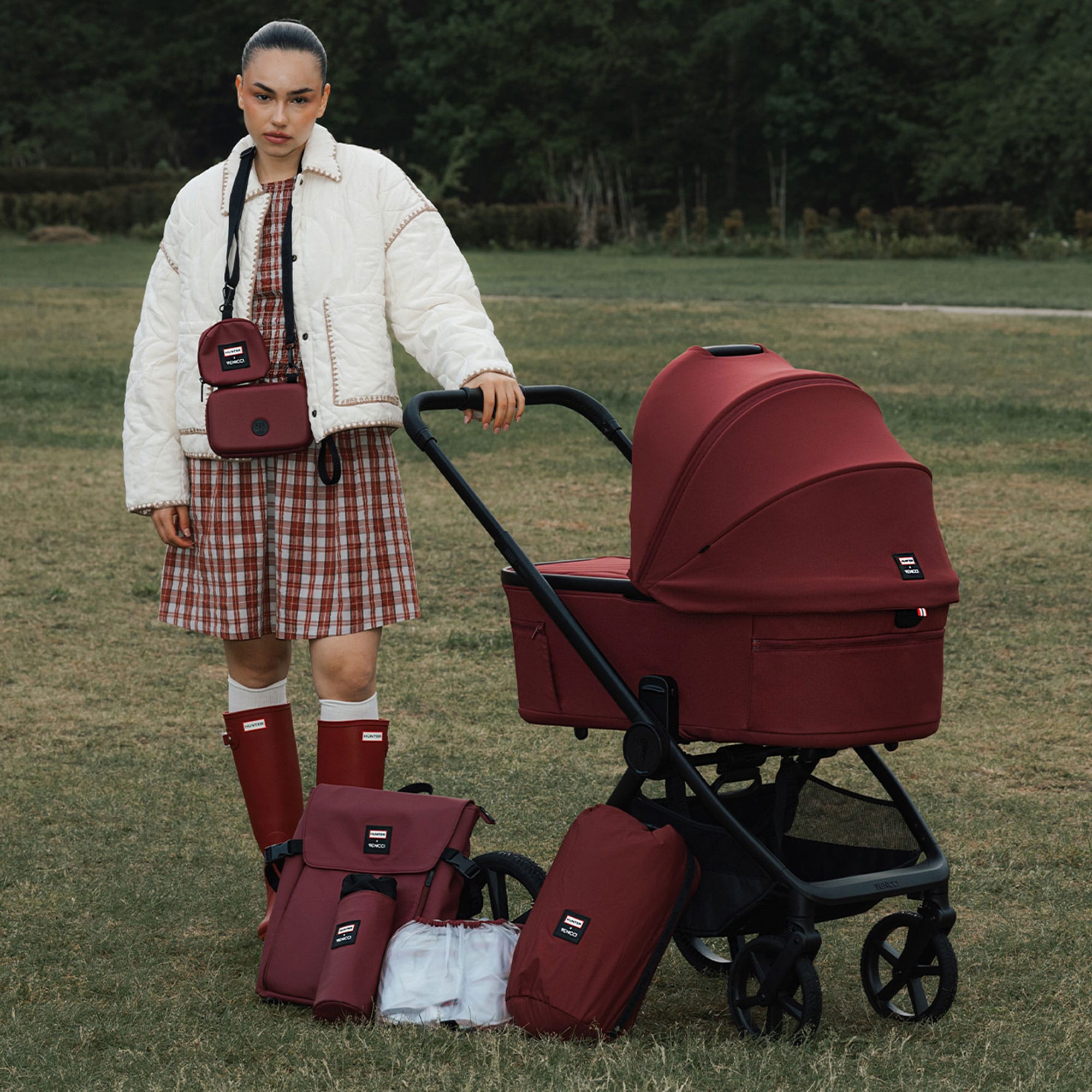 Venicci Tinum Upline 3 Hunter Comfort Cybex Travel System in Red Travel Systems