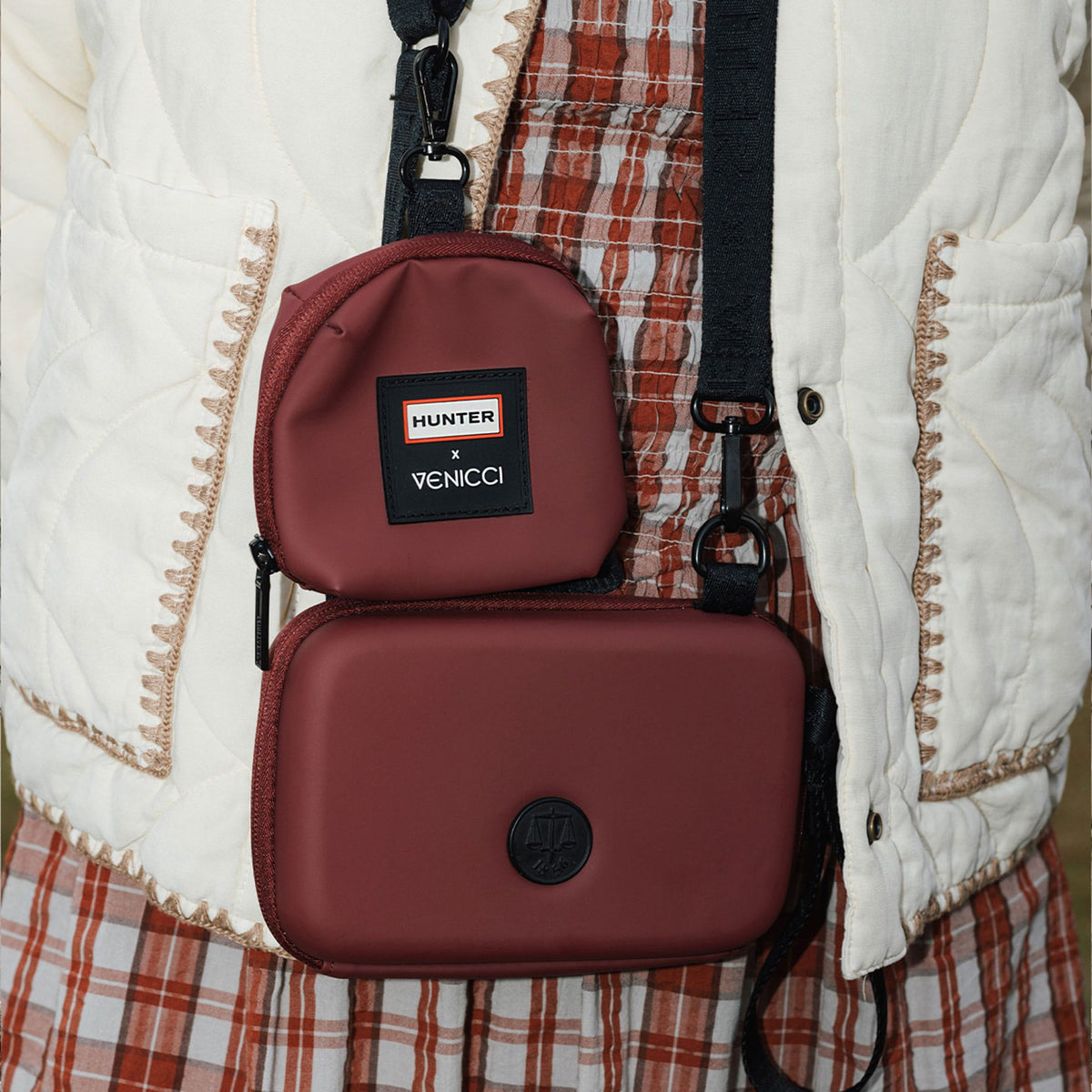 Venicci Tinum Upline 3 Hunter Ultimate Bundle in Red Travel Systems