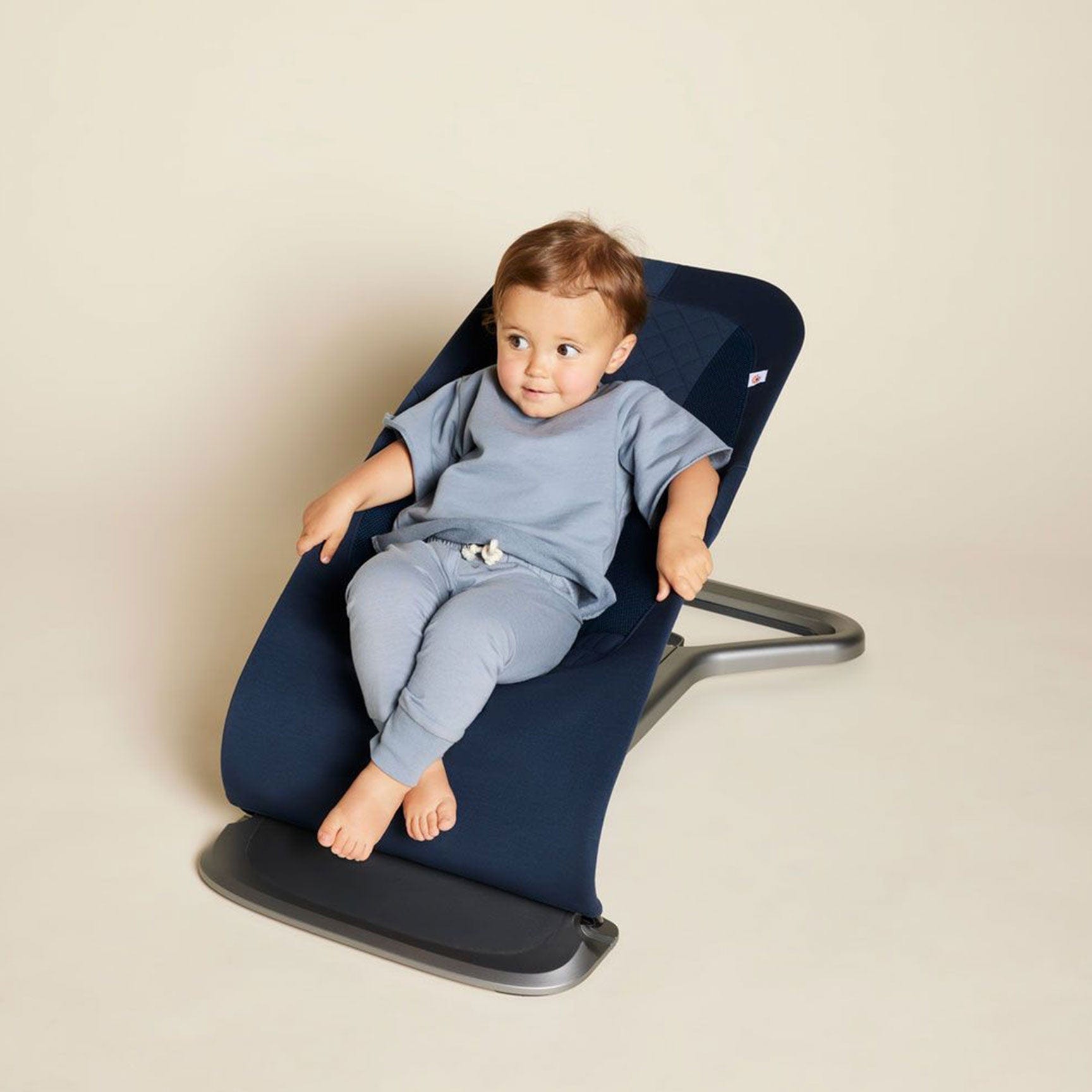 ErgoBaby Evolve Bouncer in Midnight Blue Rocking Bouncing Cradles EVLBNCMIDBLUUK 1220000206052