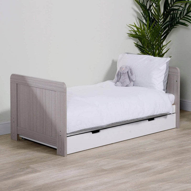 Ickle Bubba Pembrey 3 Piece Furniture Set and Under Drawer Ash Grey & White Cot Beds