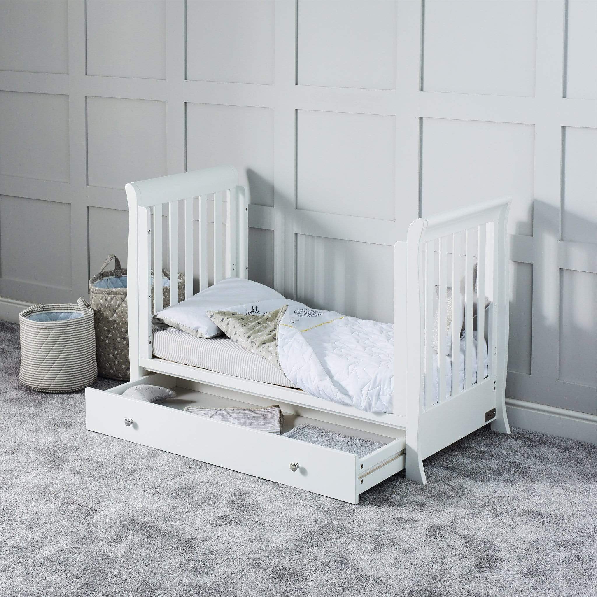 Ickle Bubba Snowdon 4 in 1 Mini Cot Bed - White Cot Beds
