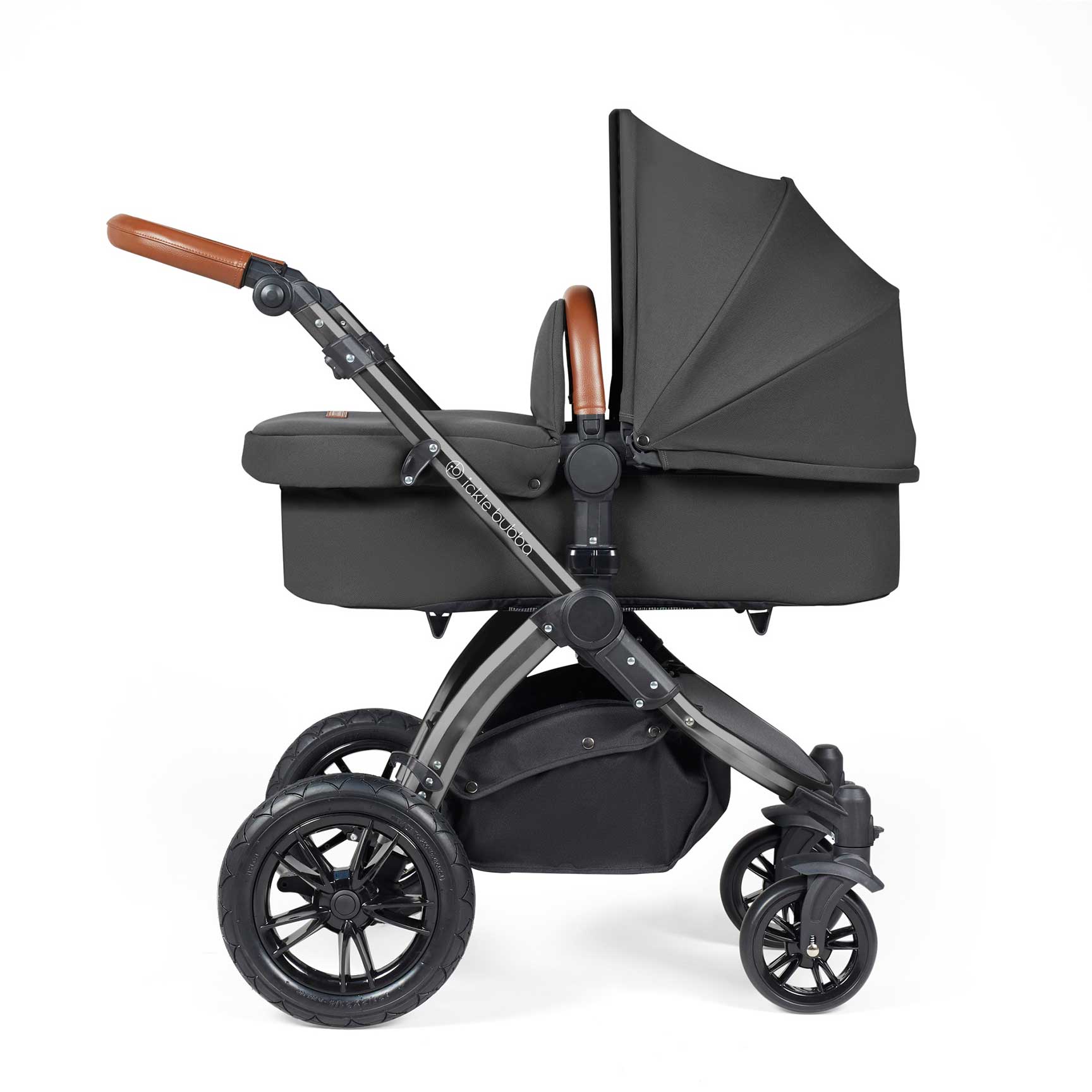 Ickle Bubba Stomp Luxe All-in-One Travel System with Isofix Base in Black/Charcoal Grey/Tan Travel Systems 10-011-300-207 5056515026443