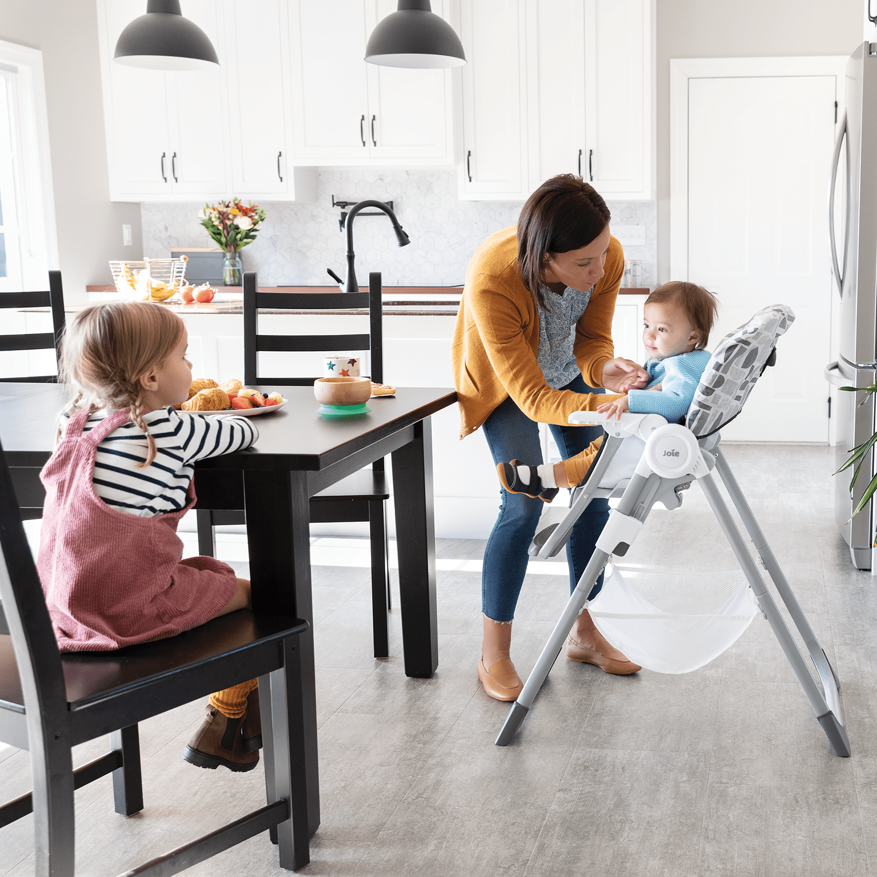 Joie Snacker 2-in-1 Highchair in Logan Baby Highchairs H1901BALGN000 5056080615400