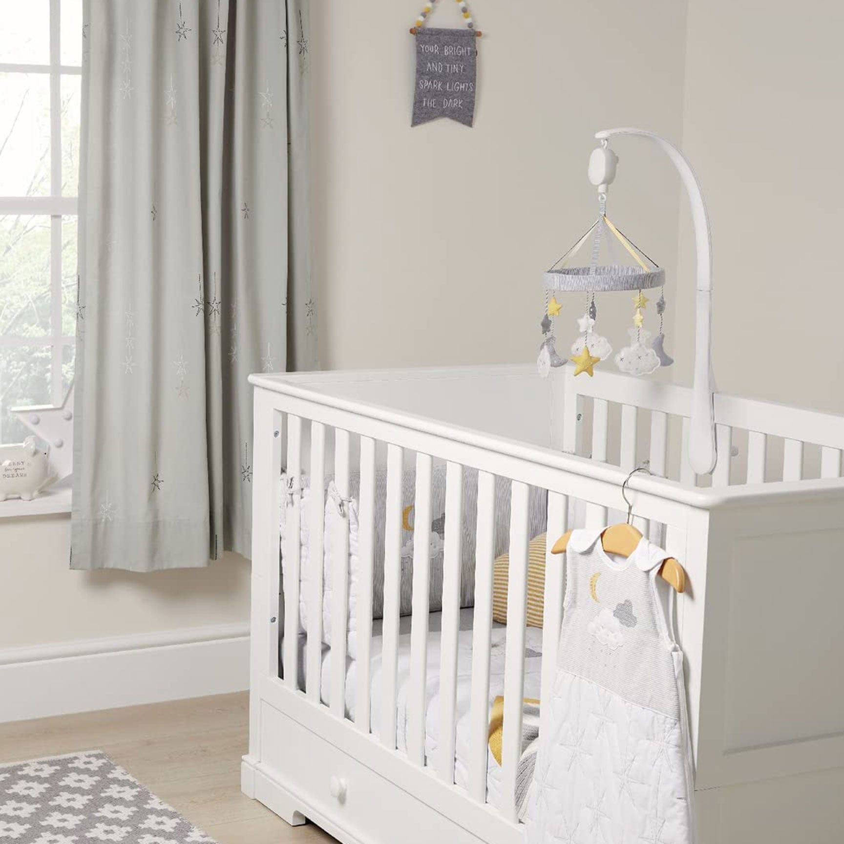 Mamas & Papas Welcome to the World Cot Musical Mobile in Cloud Musical Mobiles