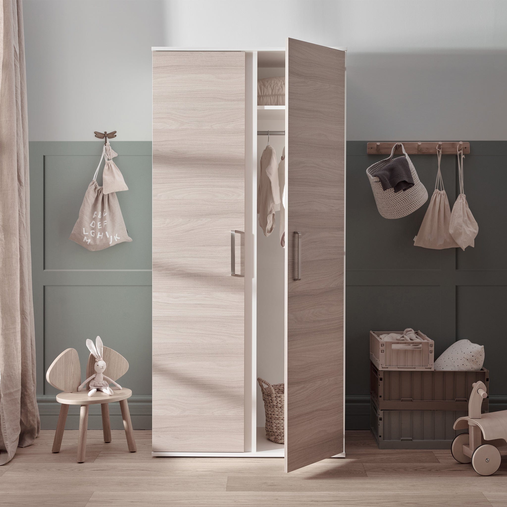 Silver Cross Finchley Oak 3-Piece Nursery Roomset Silver Cross Roomsets 8234-FIN 5055836924209