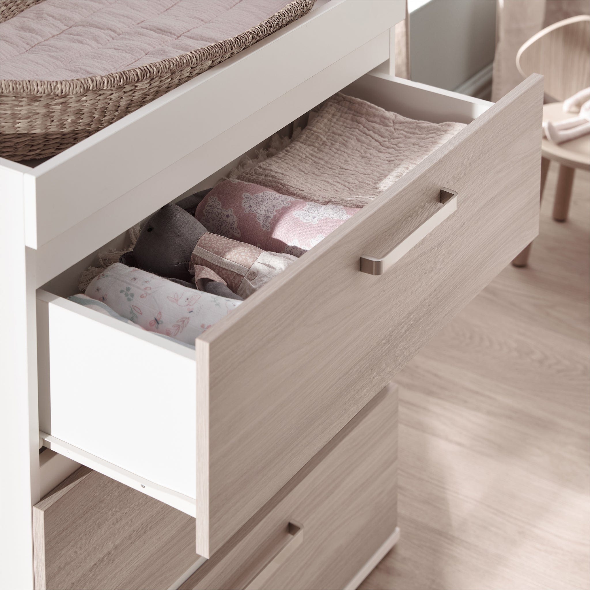 Silver Cross Finchley Oak 3-Piece Nursery Roomset Silver Cross Roomsets 8234-FIN 5055836924209